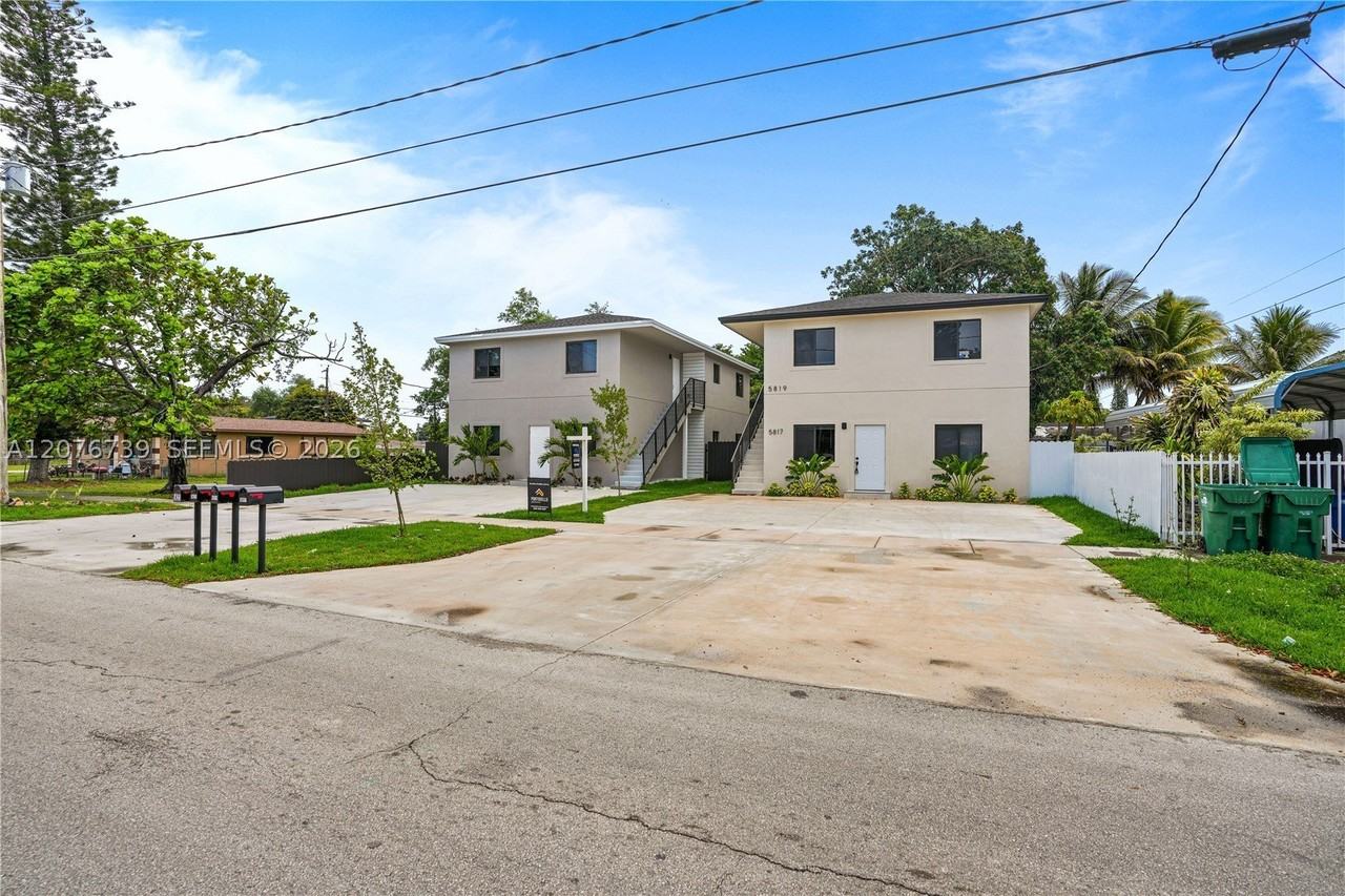 5817 Nw 30th Ave #5817 - Photo 6 of 35