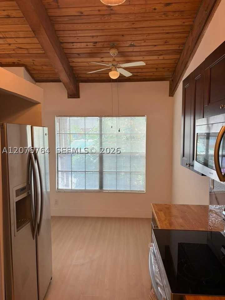 7456 Nw 33rd St #0 - Photo 6 of 14