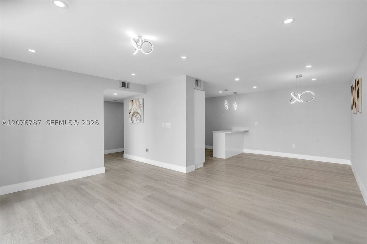 11755 Sw 18th St #409 - Photo 2 of 26