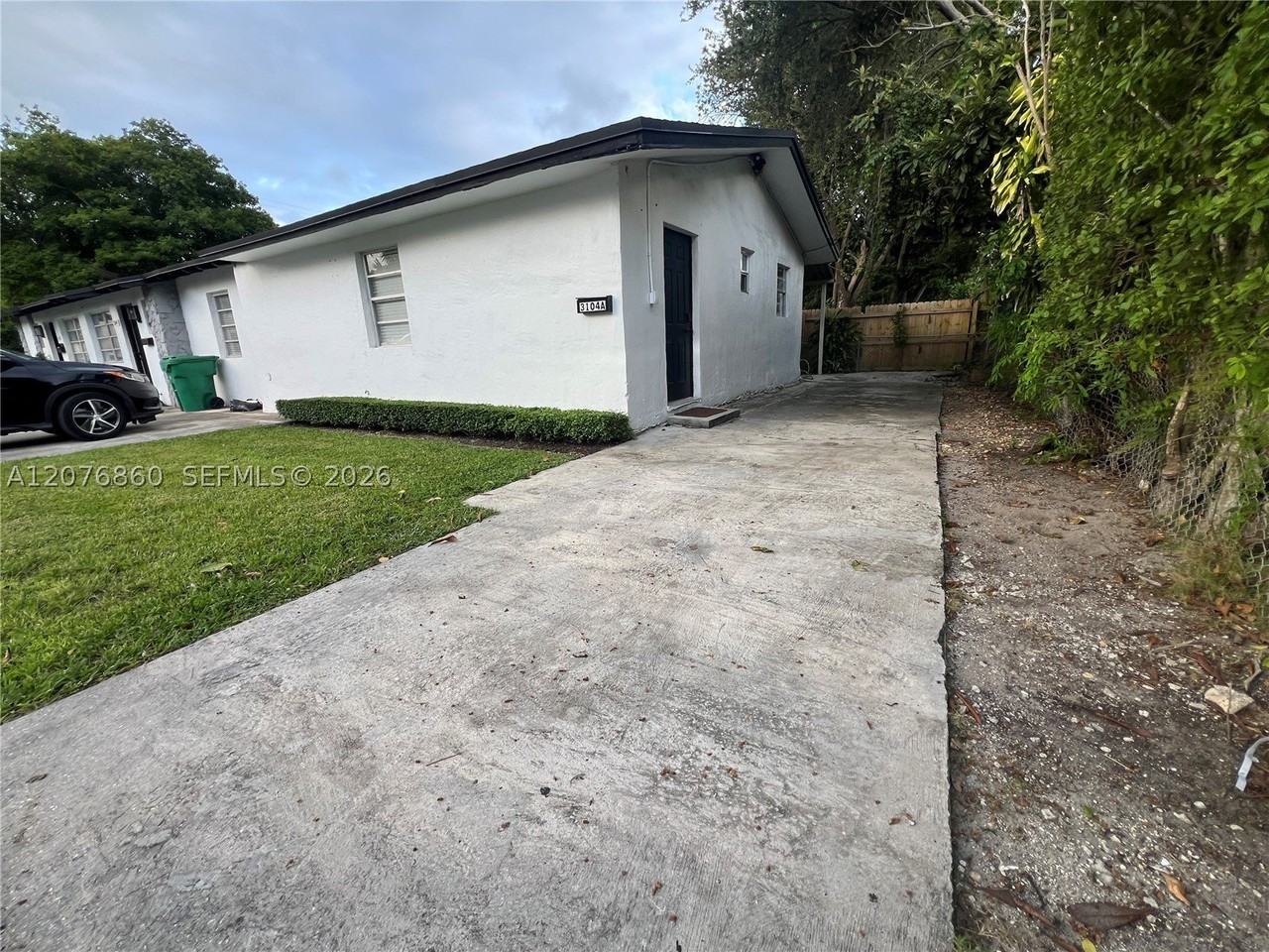 3102 Sw 10th St #3104A - Photo 4 of 16