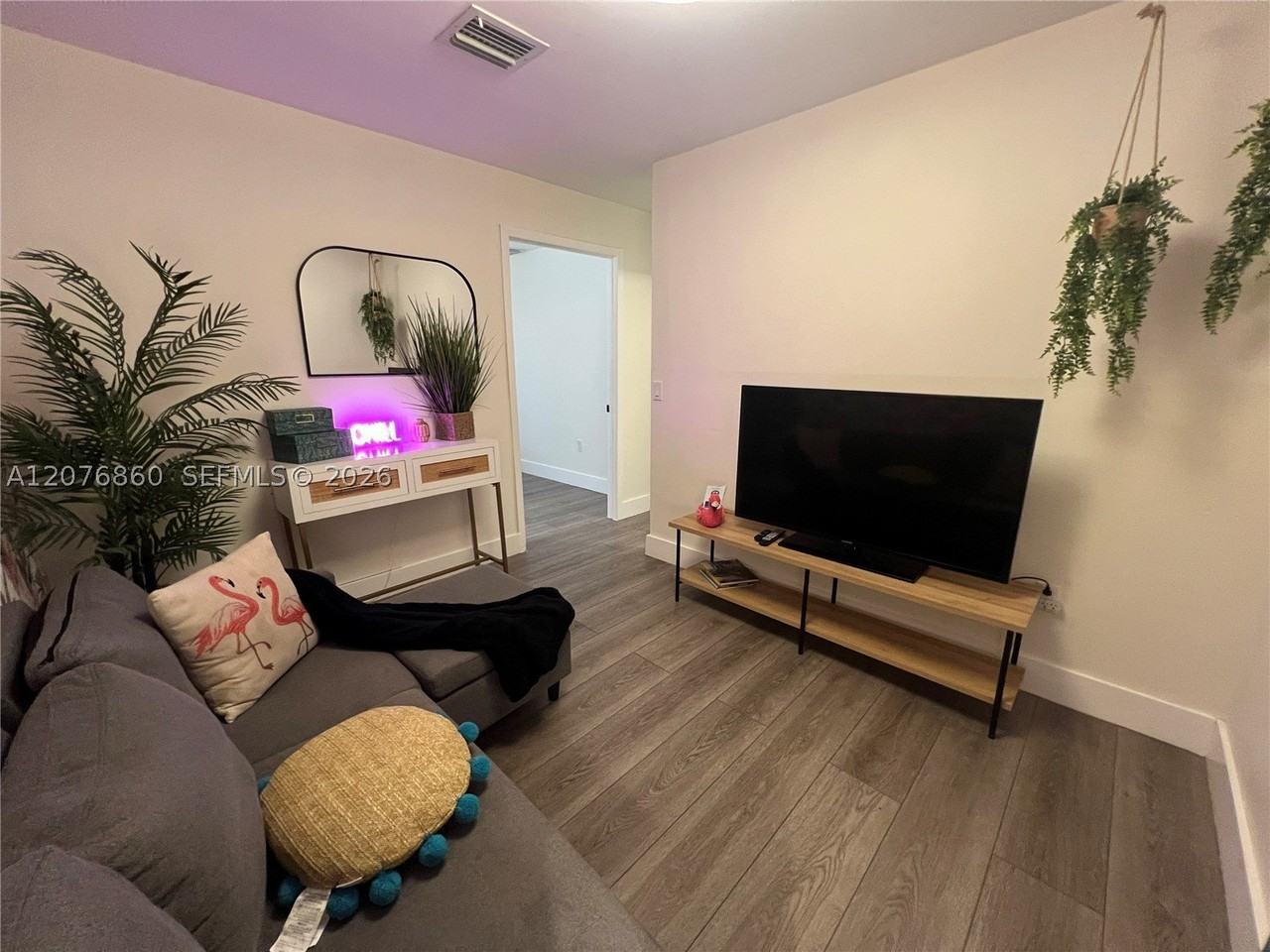 3102 Sw 10th St #3104A - Photo 6 of 16