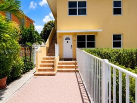985 Sw 10th St #1 - Photo 1 of 1
