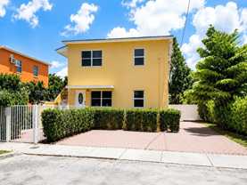 985 Sw 10th St #1 - Photo 1 of 1