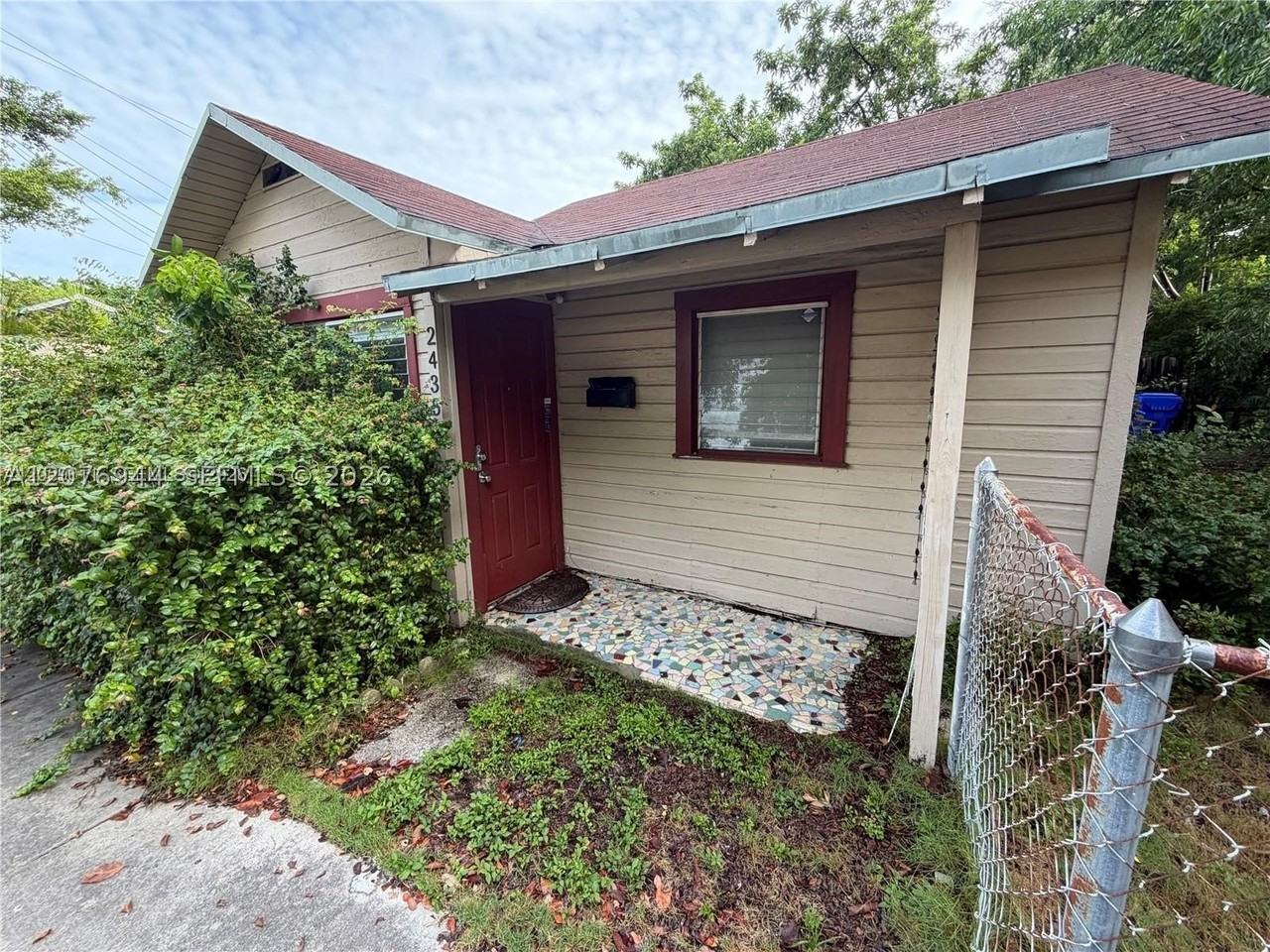 2430 Sw 25th Ter #3 - Photo 6 of 6