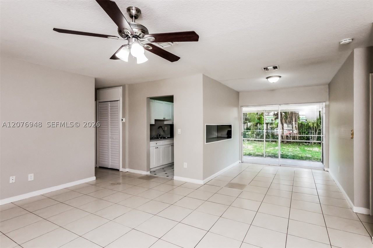 3430 N 72nd Ter - Photo 4 of 18
