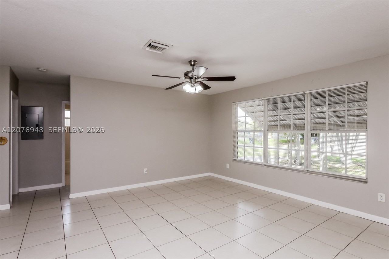3430 N 72nd Ter - Photo 5 of 18