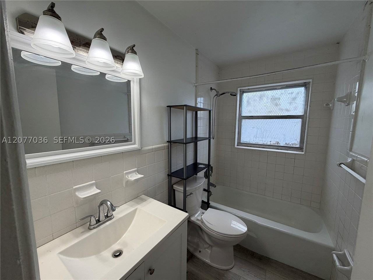 1245 W 35th St #2 - Photo 5 of 7