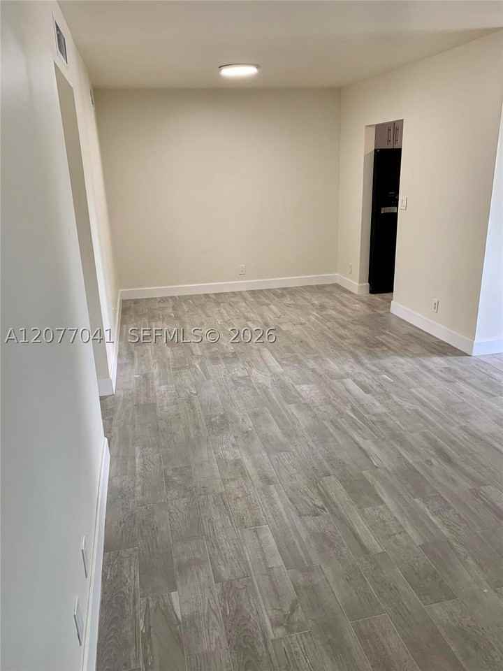 2051 Nw 81st Ave #528 - Photo 7 of 9