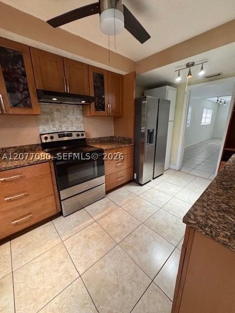 2192 Ne 171st St #1 - Photo 4 of 14