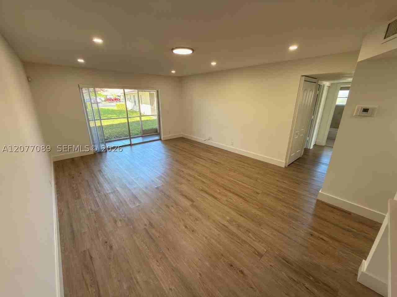 9937 Three Lakes Cir #14D - Photo 2 of 21