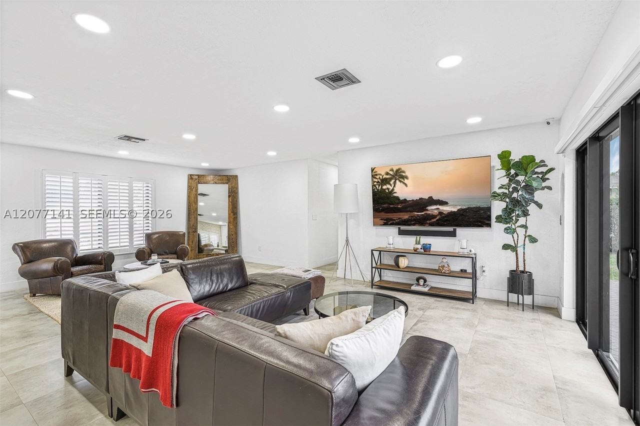 5210 Sw 128th Ct - Photo 7 of 29