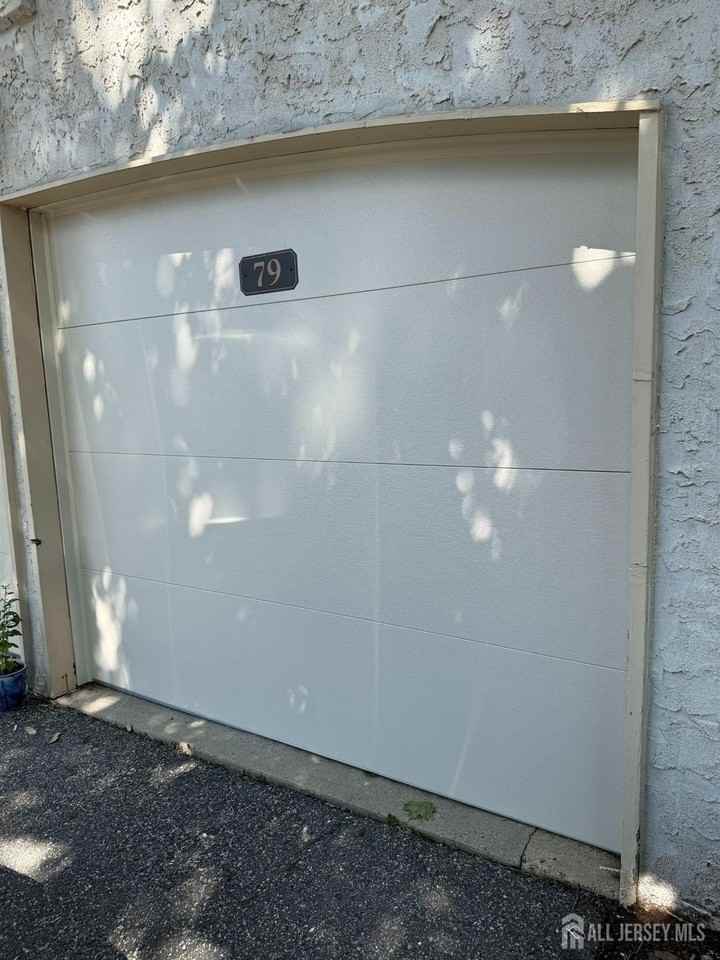 79 Park Gate Dr - Photo 2 of 13