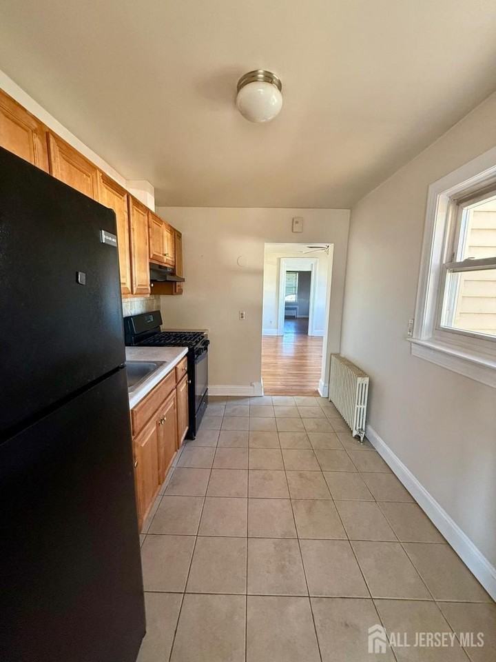 187 Main St - Photo 6 of 8