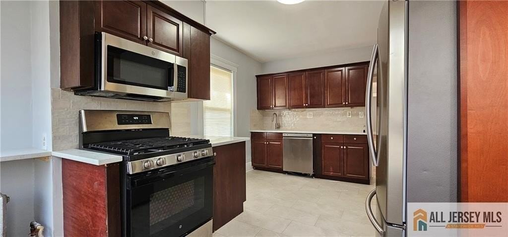 84 W Cherry St - Photo 7 of 11