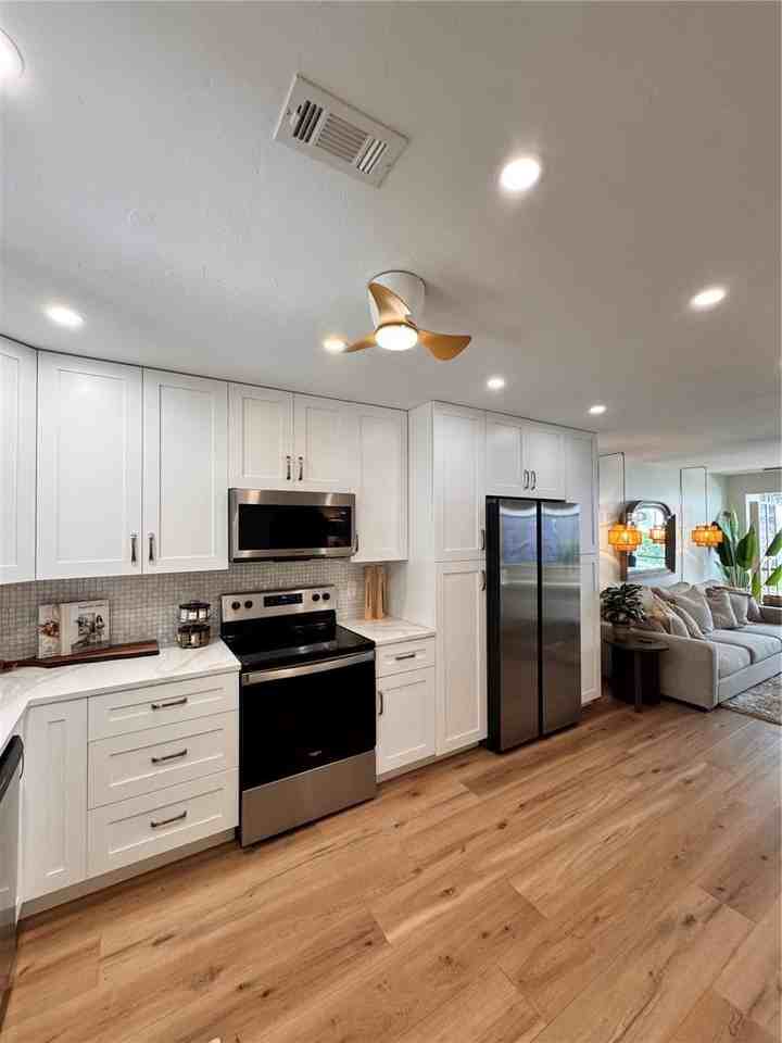 5623 Midnight Pass Rd #615 - Photo 3 of 21