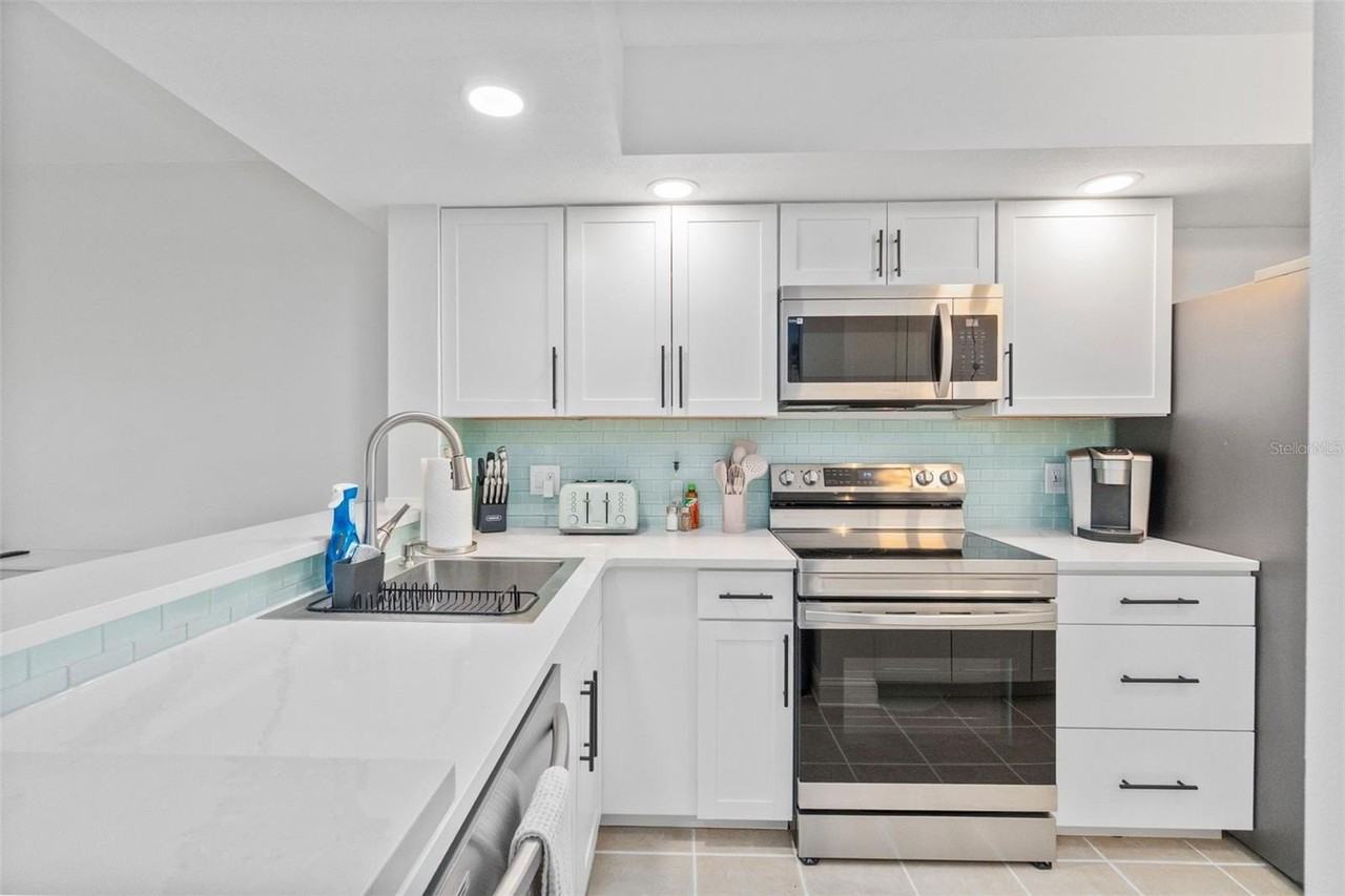 433 Cerromar Ln #441 - Photo 5 of 50