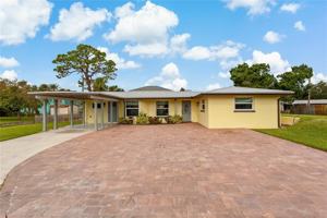 featured image of 1675 Blakemore Ln