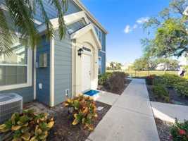 featured image of 5521 Rosehill Rd #203