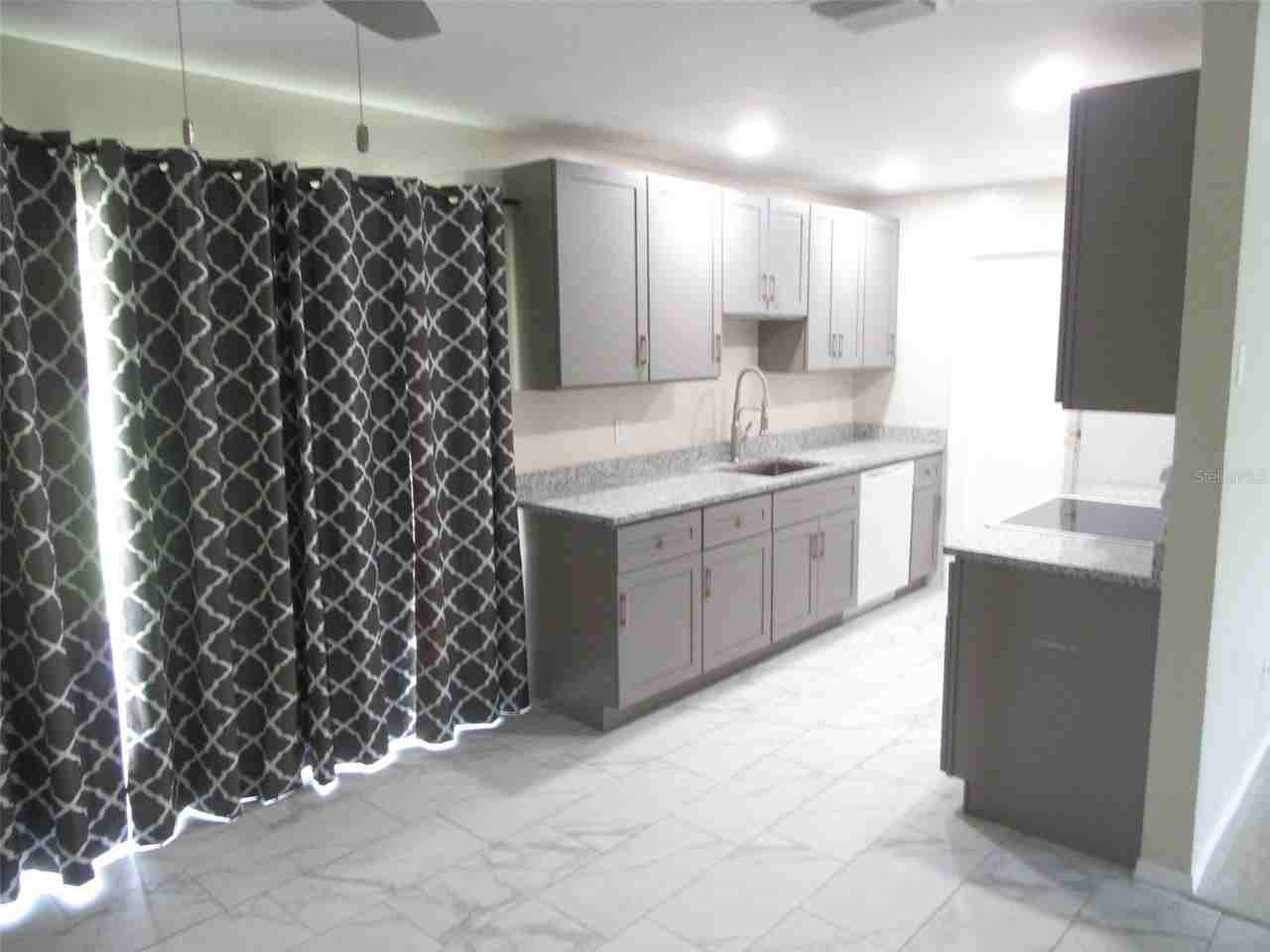 23029 Alabaster Ave - Photo 5 of 15