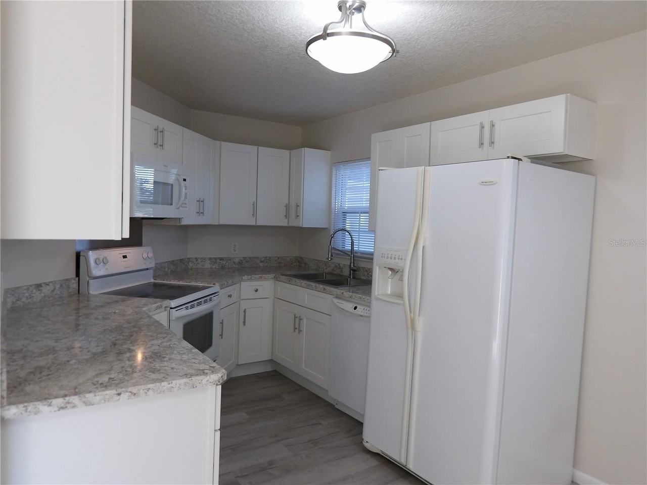 75 Wellwood Ln #A - Photo 6 of 21