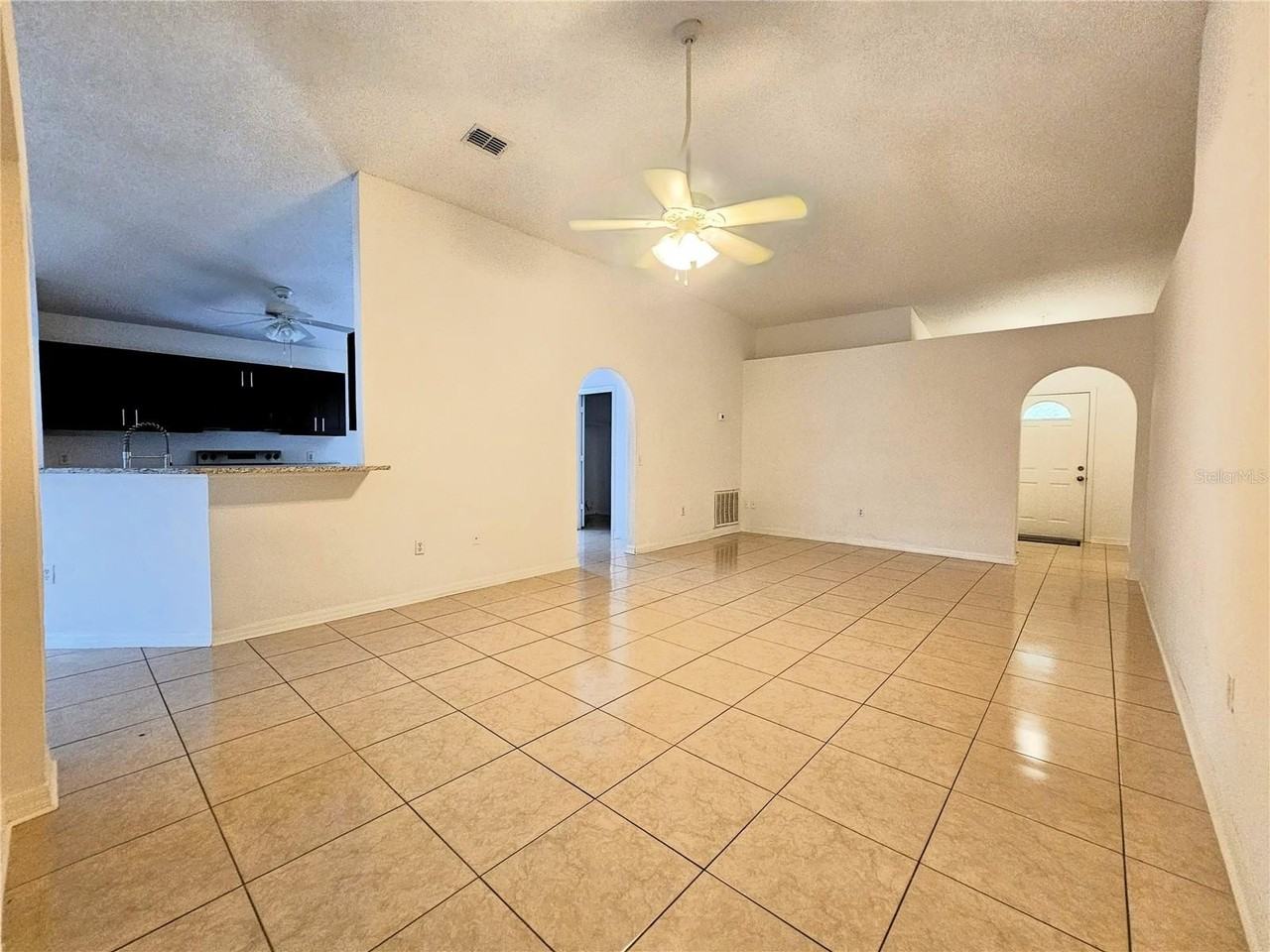 921 Bristle Cone Ct - Photo 6 of 21