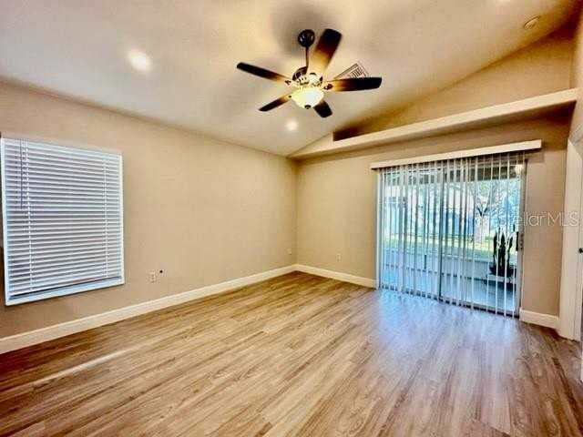 33356 Irongate Dr - Photo 5 of 16