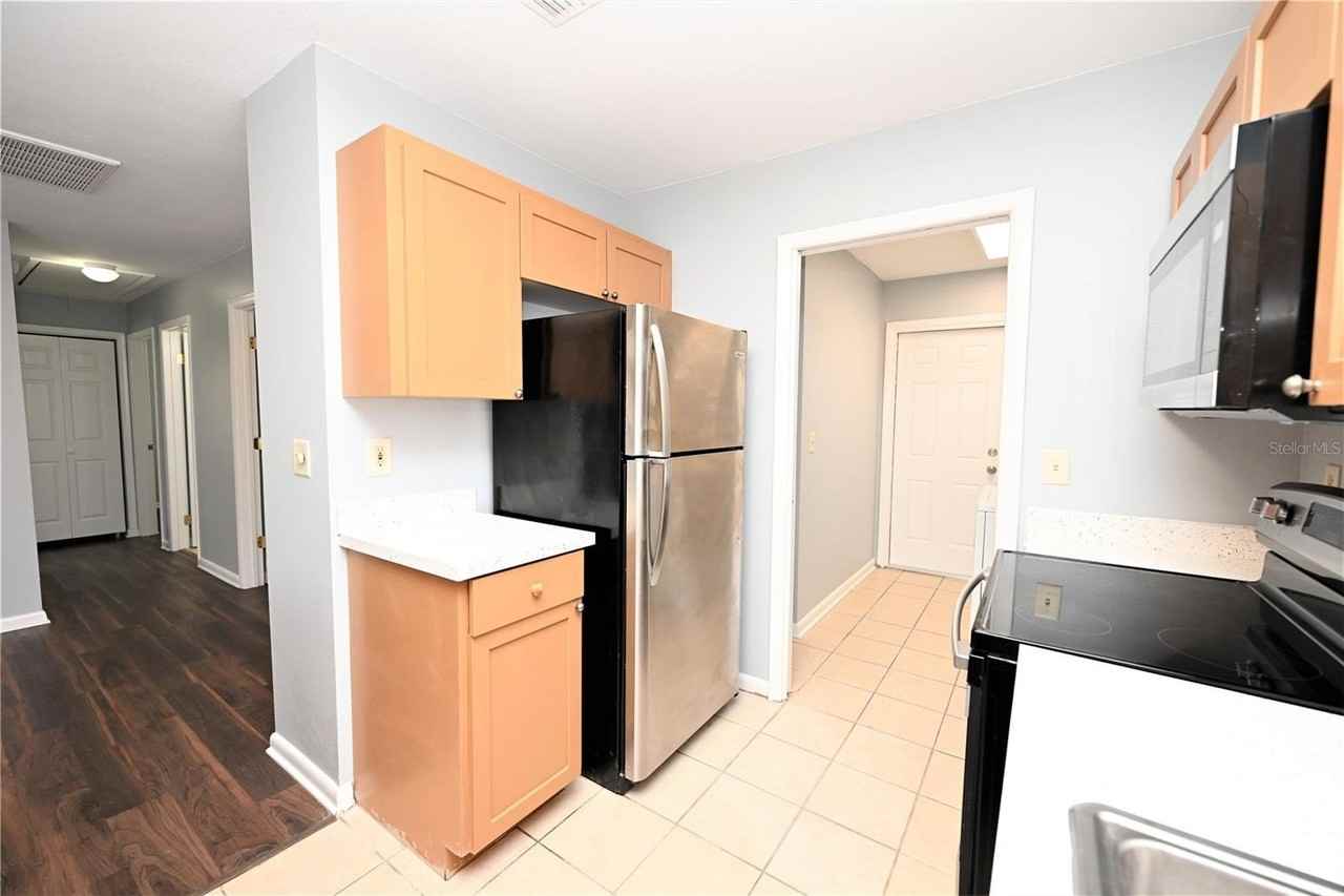 1107 King Ave - Photo 5 of 27