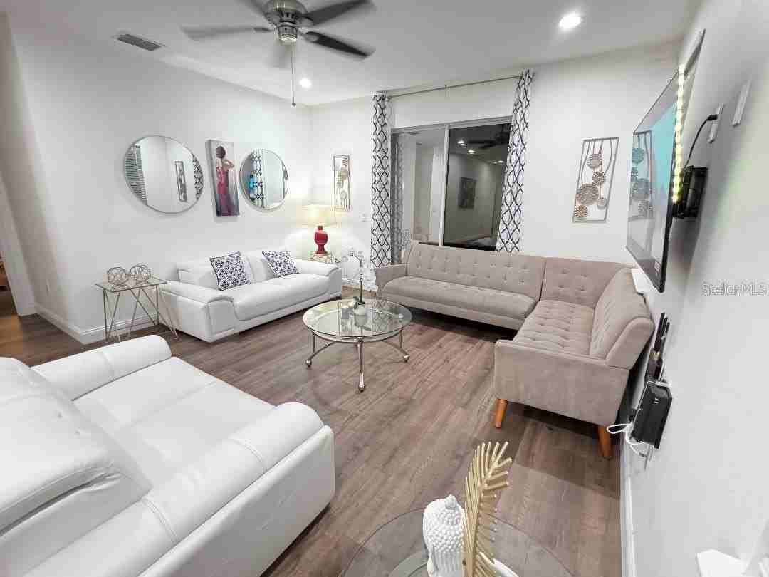 821 Land Ave - Photo 2 of 27