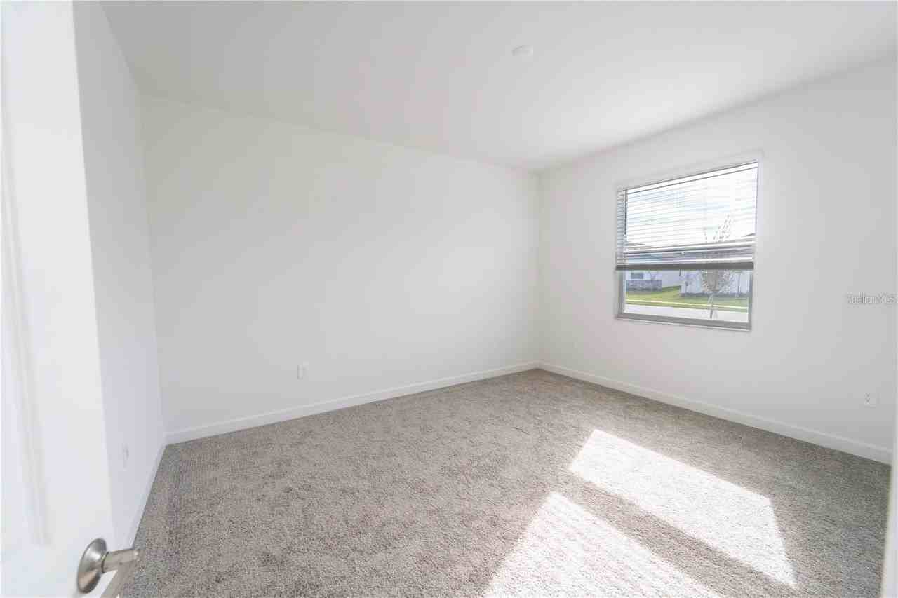 4032 Redbridge Loop - Photo 5 of 15