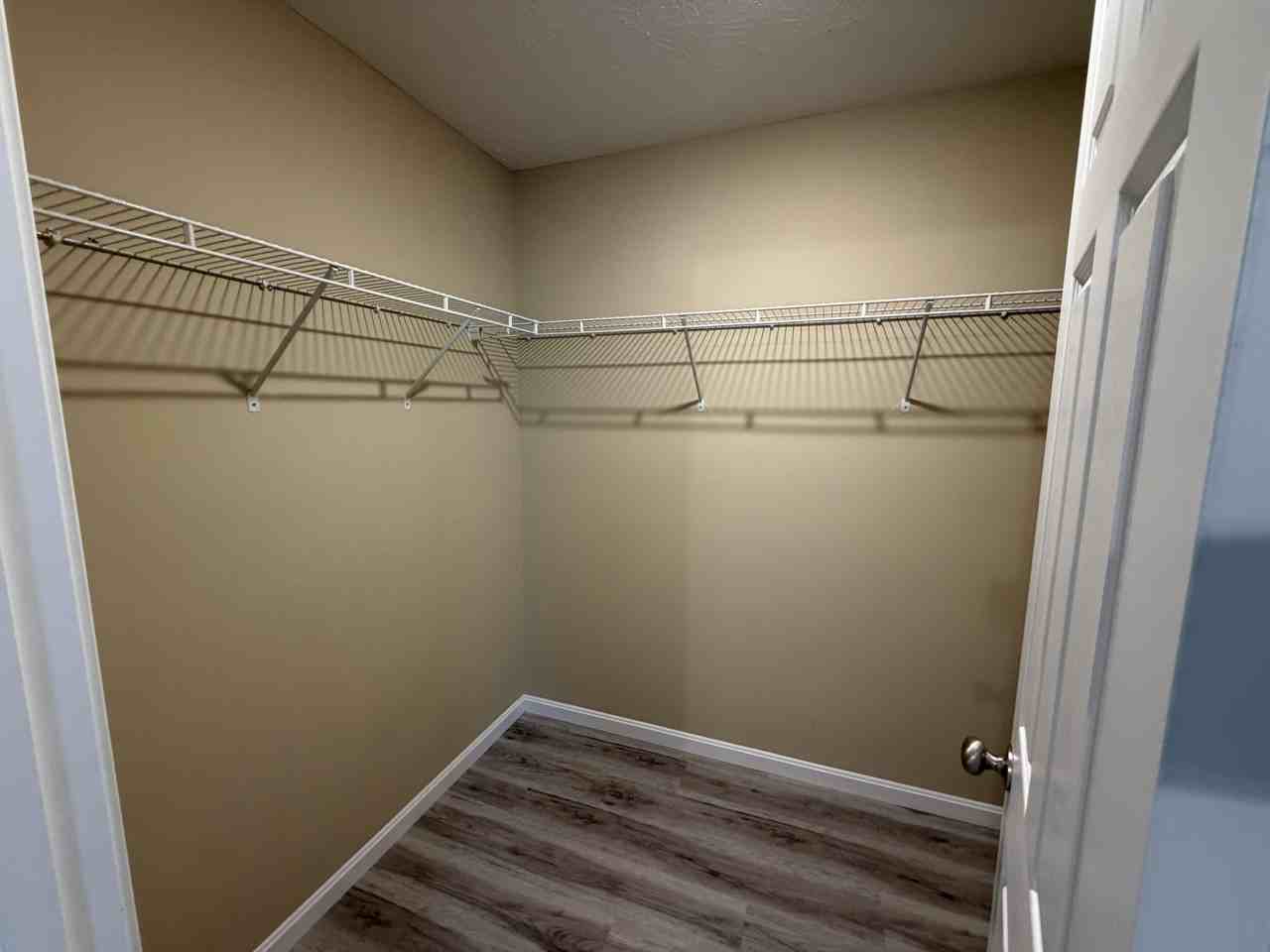 282 Pineview Dr #1 - Photo 4 of 14