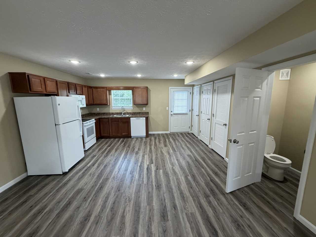 288 Pineview Dr #1 - Photo 2 of 10
