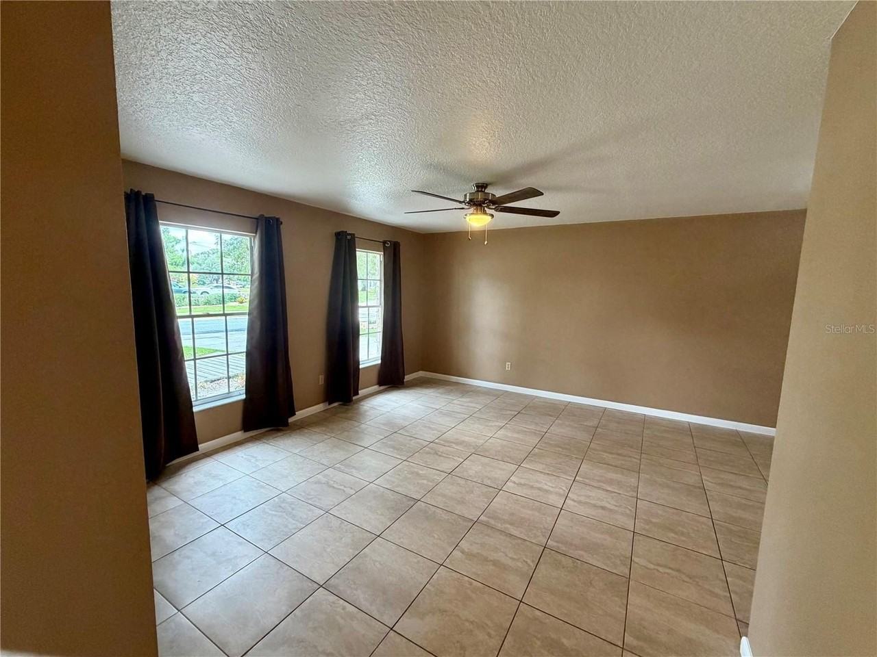 1 King Arthur Ct - Photo 6 of 26