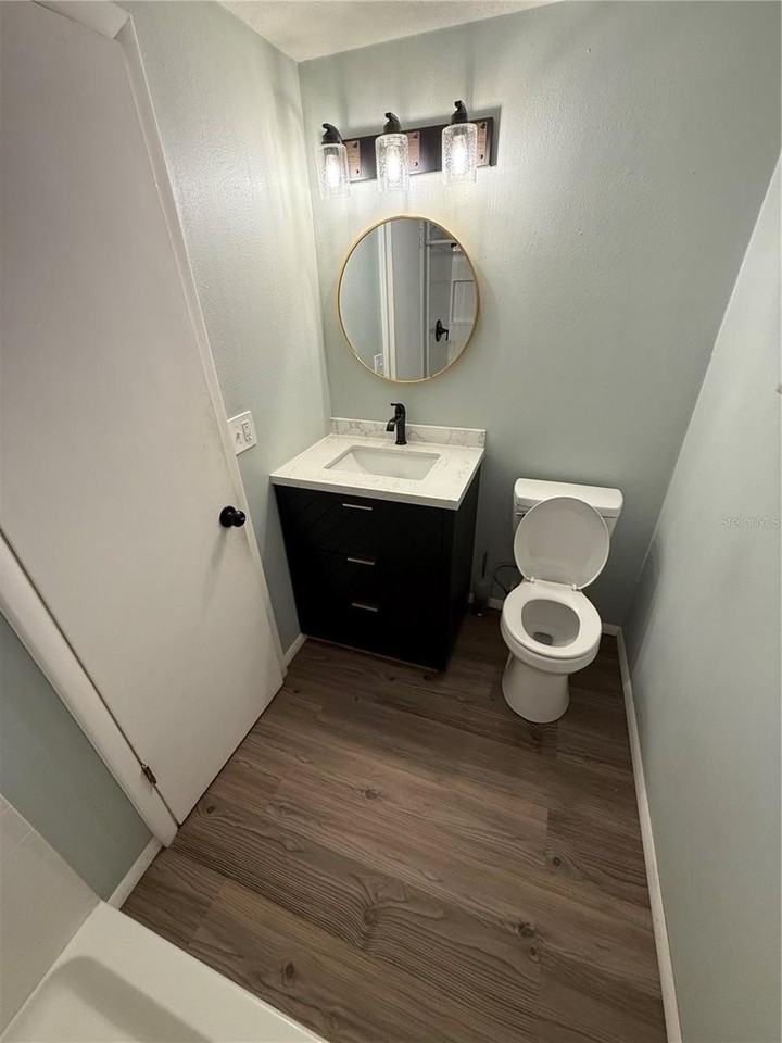 326 E Palmetto Ave #A - Photo 4 of 10