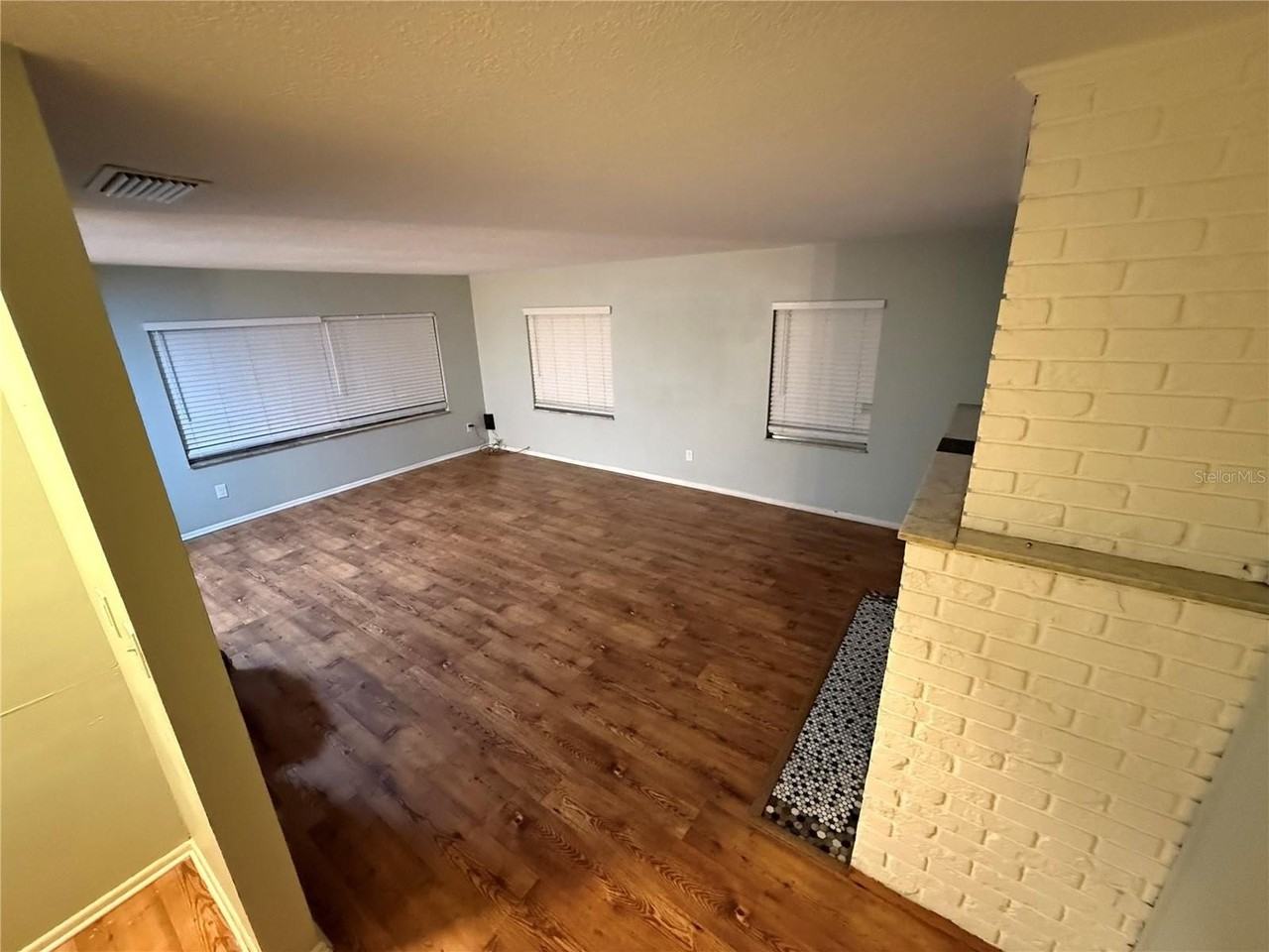 326 E Palmetto Ave #A - Photo 6 of 10