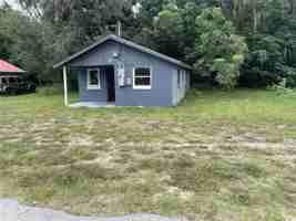 featured image of 10 Lenox Ct