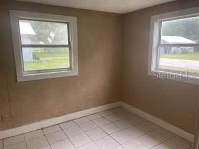 10 Lenox Ct - Photo 5 of 14