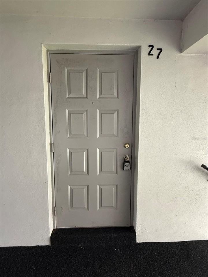 927 S Pine Ridge Cir #G2 - Photo 3 of 19