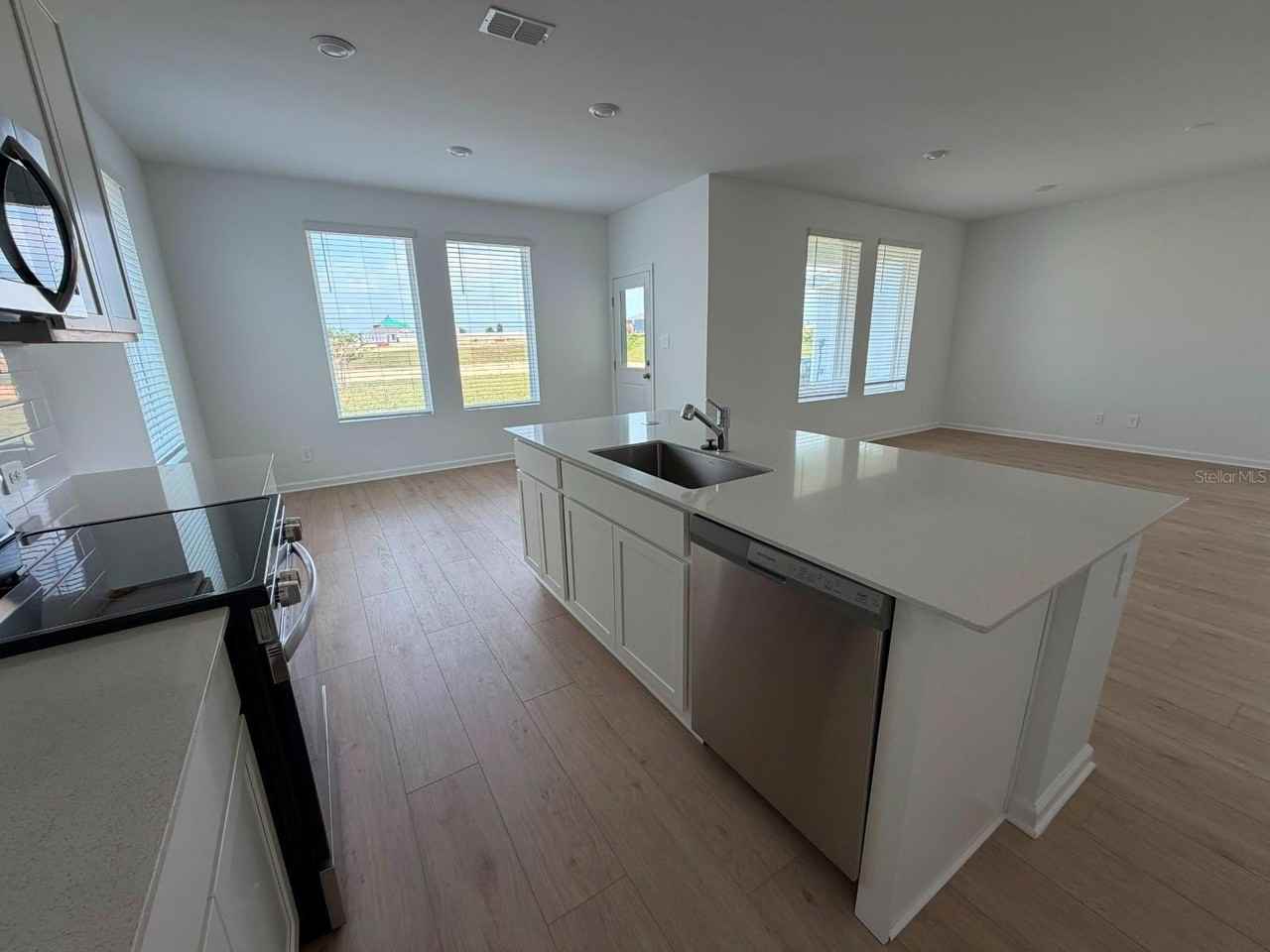 6020 Wellbeing Way - Photo 6 of 30