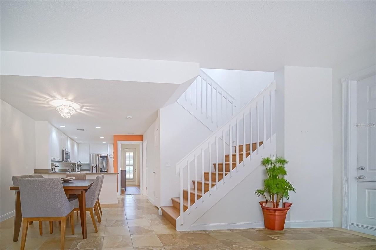 8523 Leatherleaf Ln - Photo 3 of 38