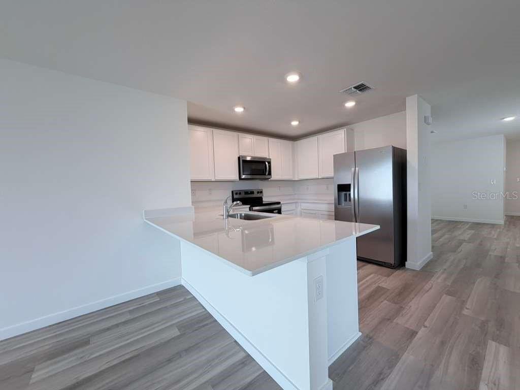 9233 SW 47TH Court - Photo 6 of 37