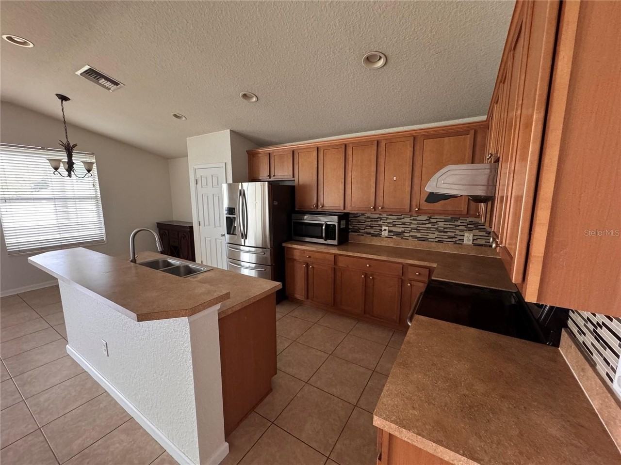 3993 Sw 58th Ave - Photo 6 of 19