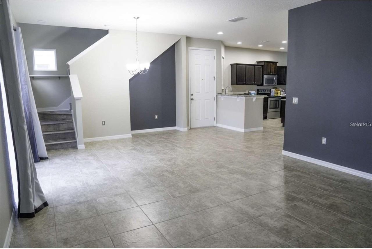 4840 Poolside Dr - Photo 2 of 18