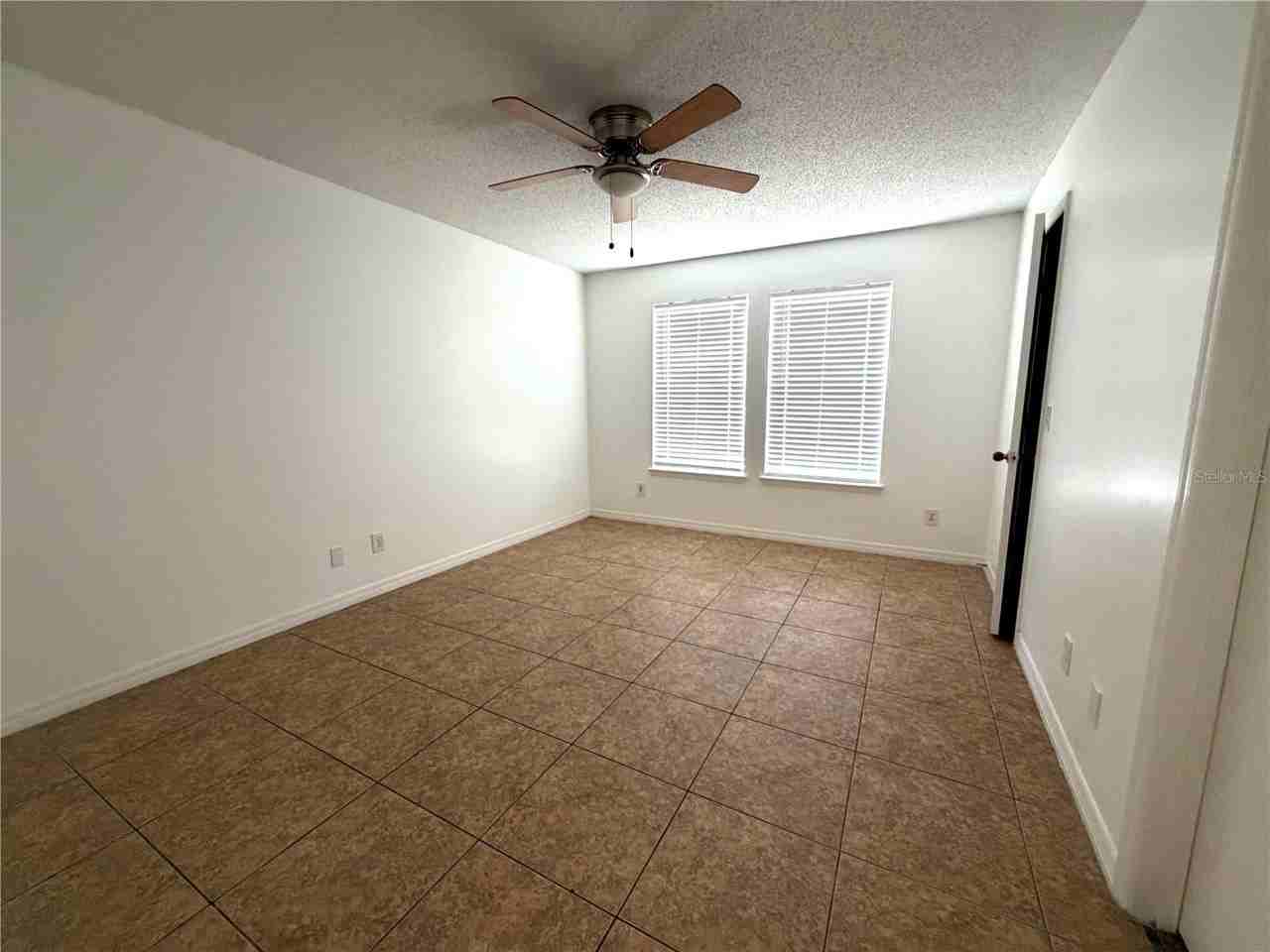 6016 Westgate Dr #102 - Photo 5 of 11