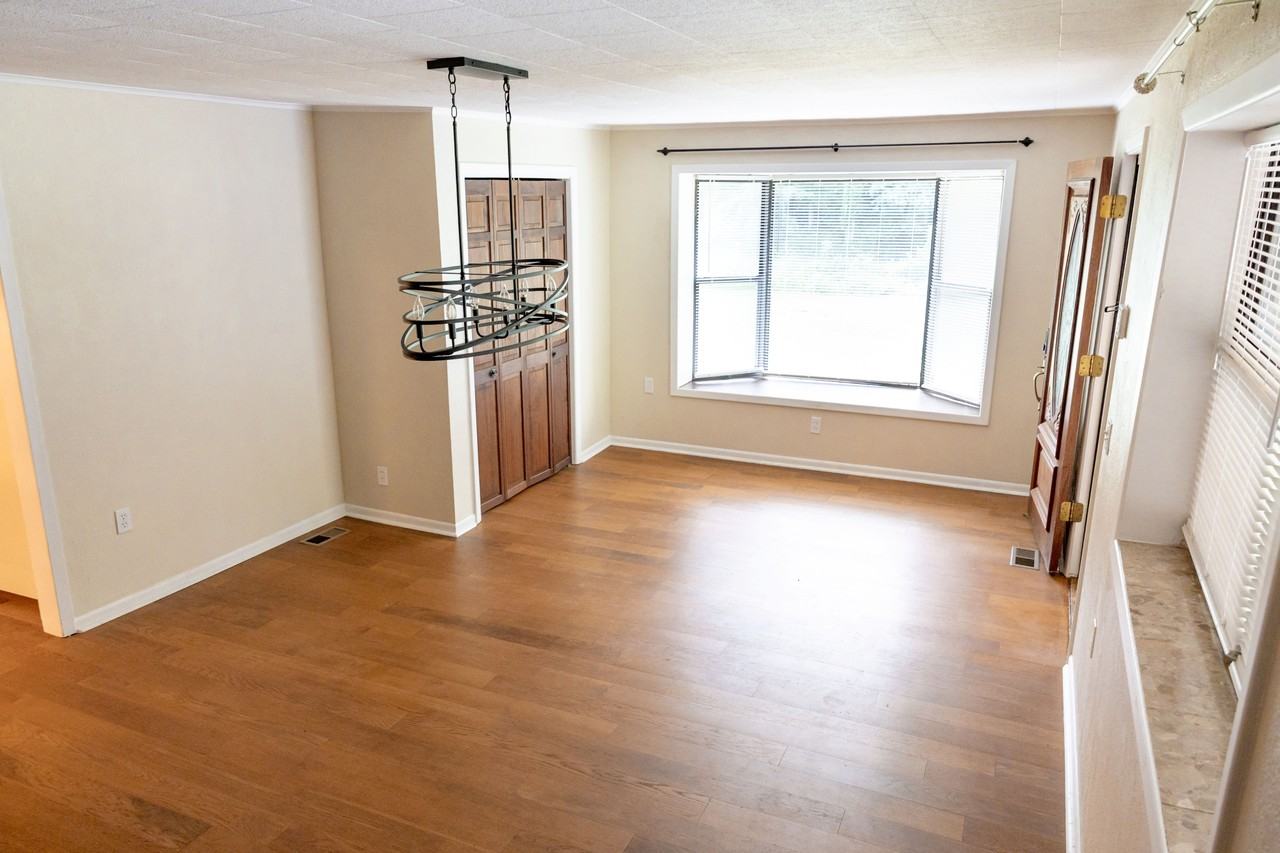 1101 N C St #1 - Photo 4 of 27