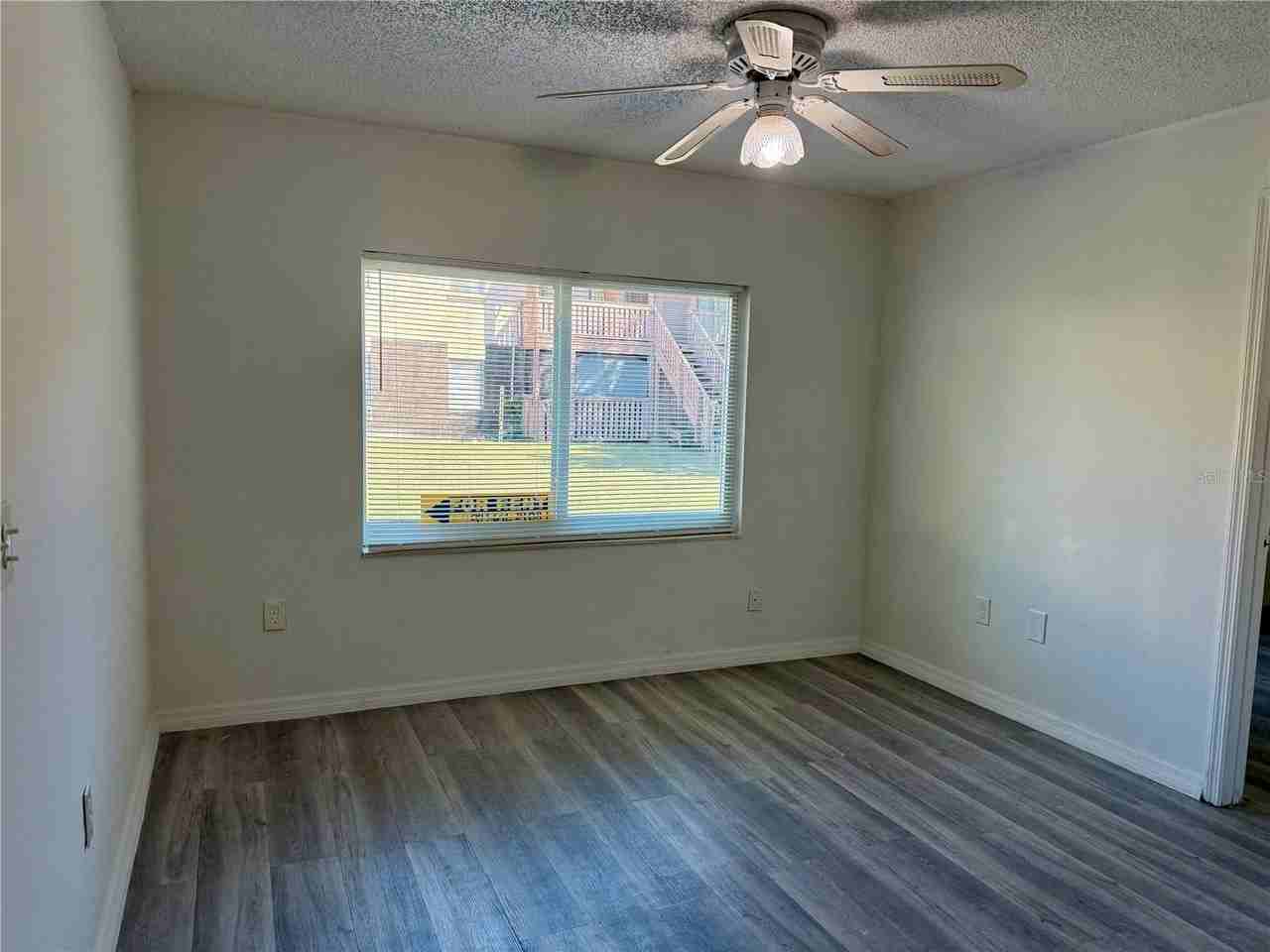 9013 Westchester Cir #32 - Photo 3 of 18