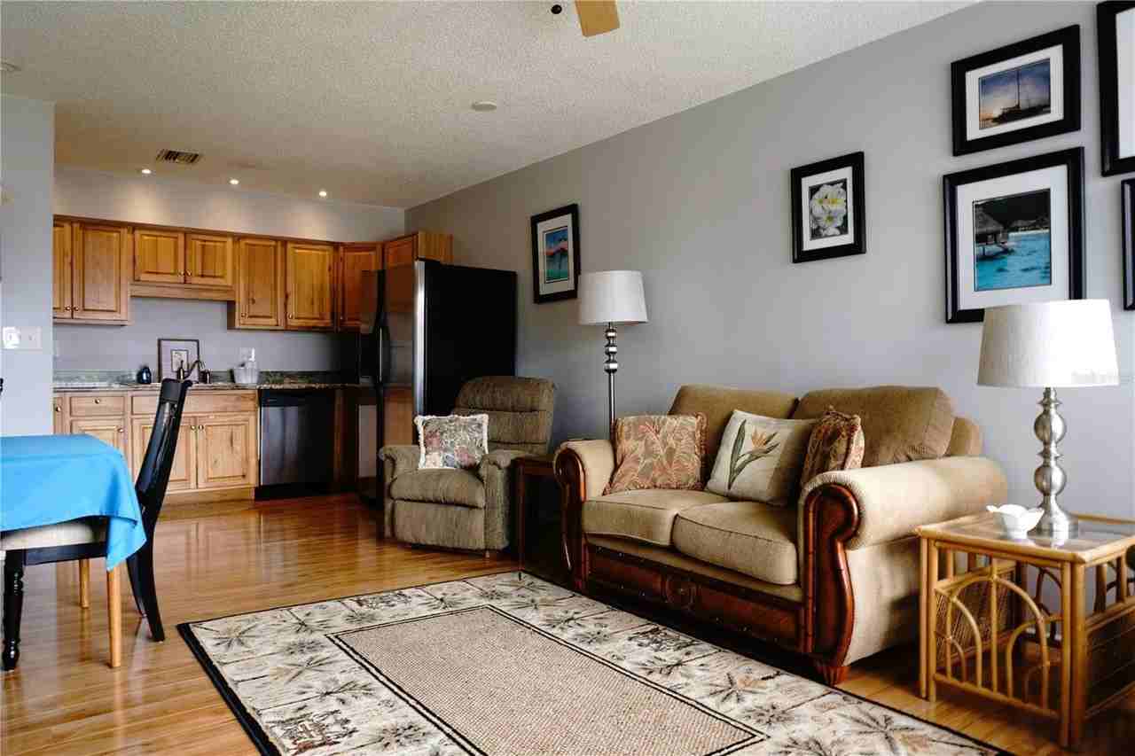 4337 Tahitian Gardens Cir #F - Photo 5 of 32