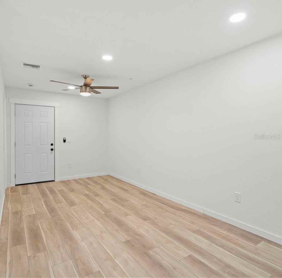 3107 16th St N - Photo 7 of 21