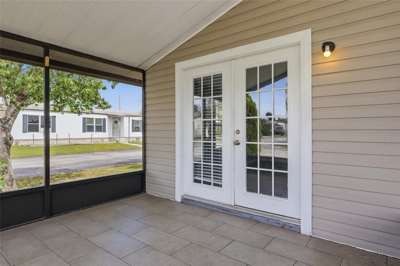 36131 Zinnia Ave - Photo 3 of 19