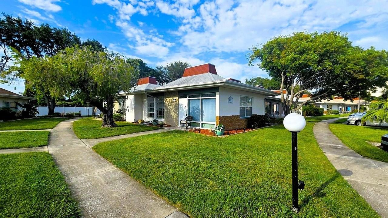4373 Tahitian Gardens Cir #A - Photo 4 of 25