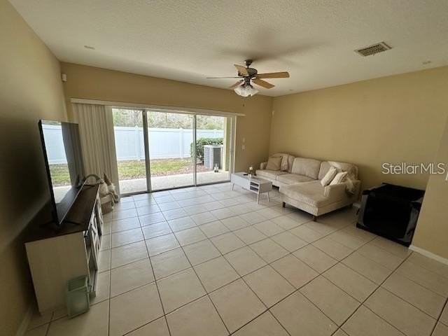 20418 Needletree Dr - Photo 3 of 29